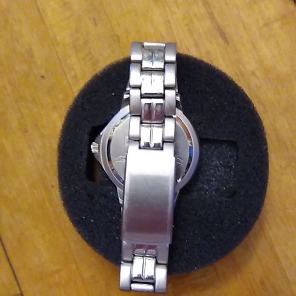 Watch, Lee Dungarees - Picture 7 of 11